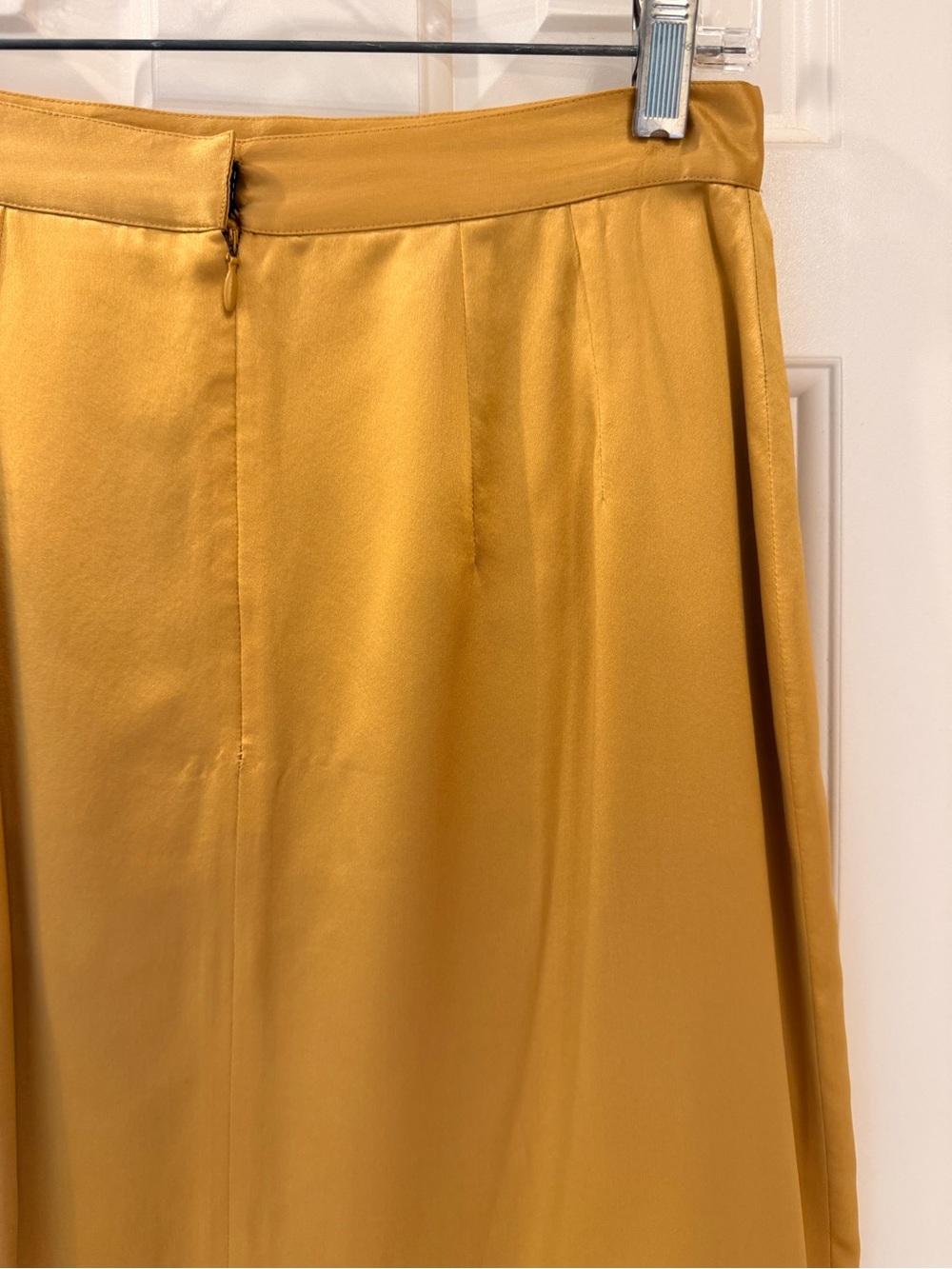 AKA New York Golden Silk Straight Skirt, Fully Lined, Back zip, Elegant! Sz 8 - Picture 8 of 15